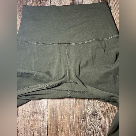 lululemon Align™ High-Rise Pant 25" in Dark Olive Size 2 - Picture 4 of 6